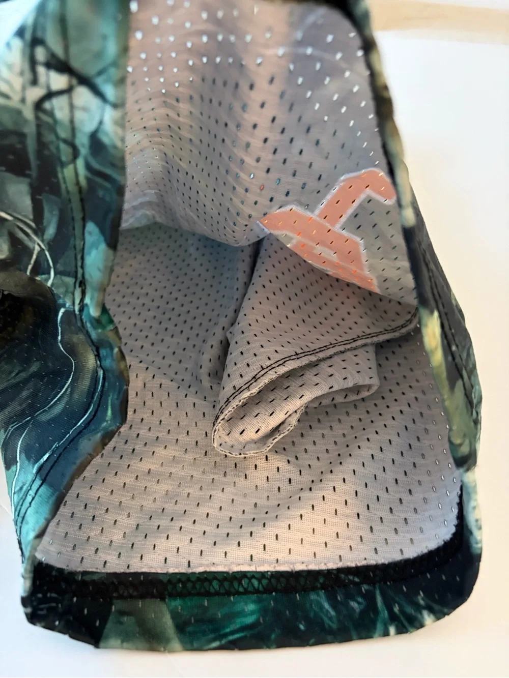 Crisp Men’s Mesh Camouflage Athletic Basketball Shorts with Pockets Size Small